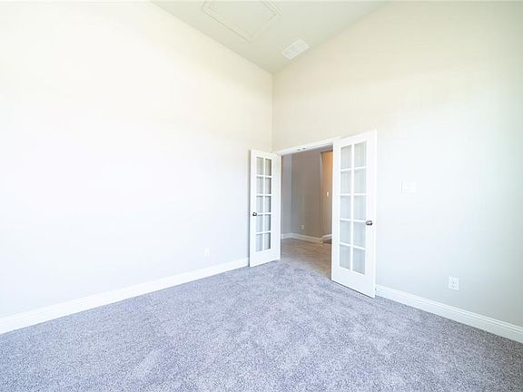 5th image of 9562 Kavik St