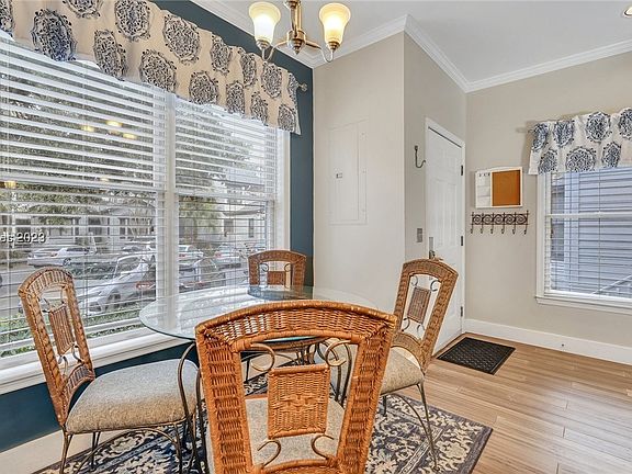 5th image of 19 Lemoyne Ave APT 47