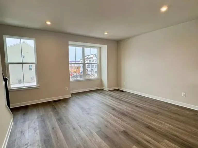 4664 Fountainbridge Ct — Photo 15