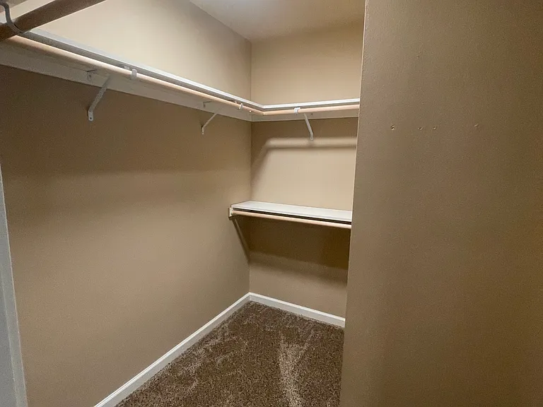 672 Hansen St SE #A — Photo 14