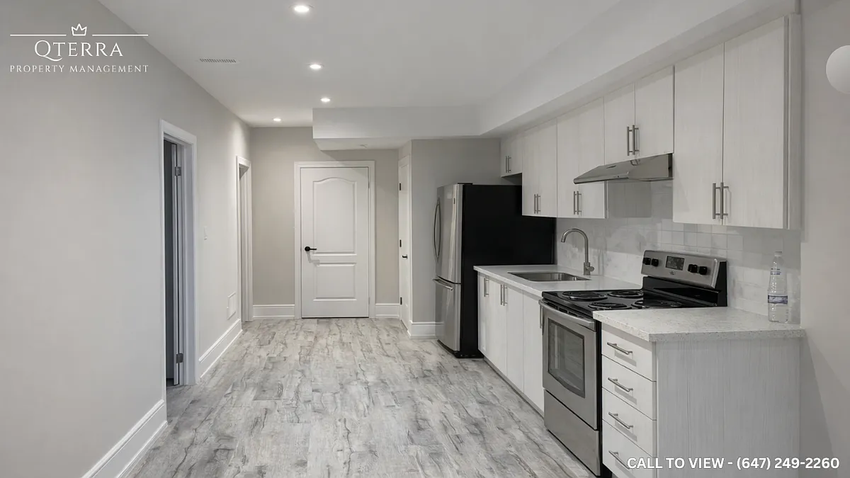 Building Photo - 105 Pitt Ave #2