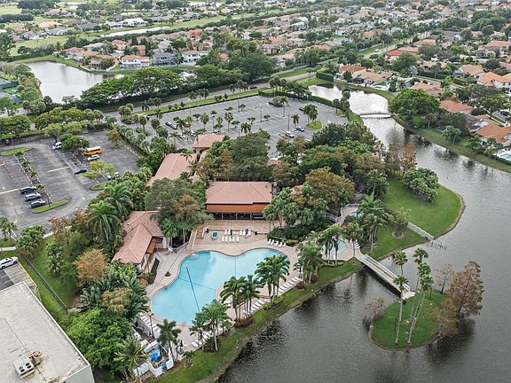 3rd image of 11035 Baybreeze Way