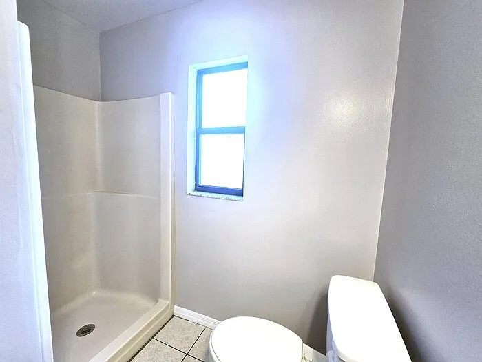 1423 Montana Ave — Photo 17