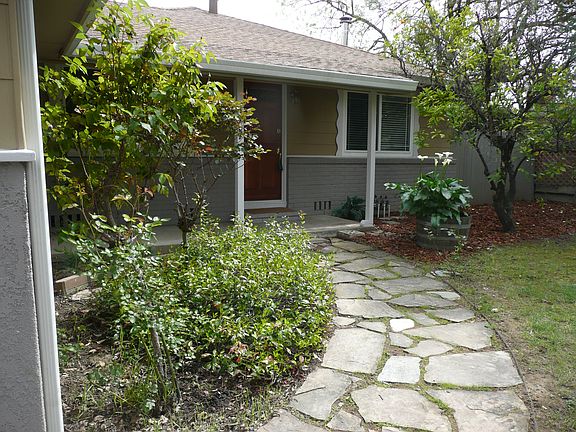 walk way to front door