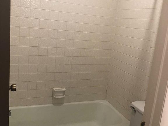 3rd image of 318 C St APT 1