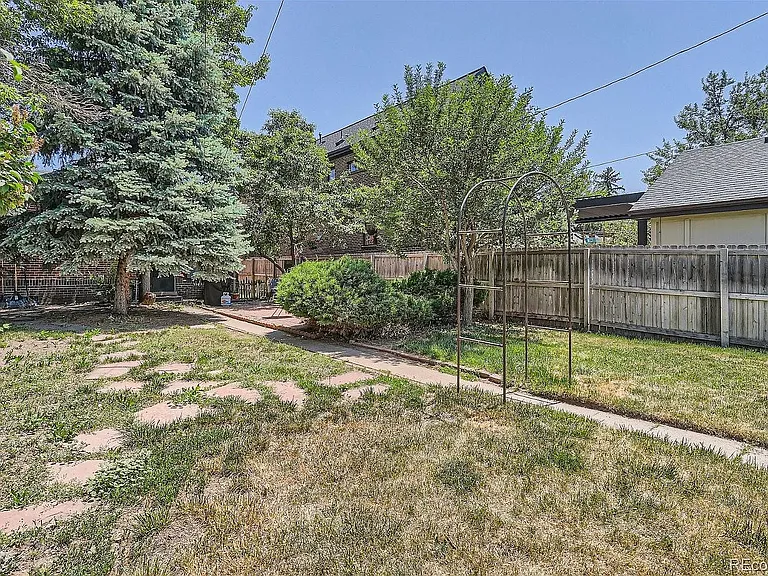 169 S Humboldt St — Photo 16