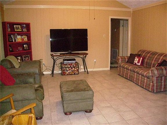 4th image of 5602 Carmona Ln