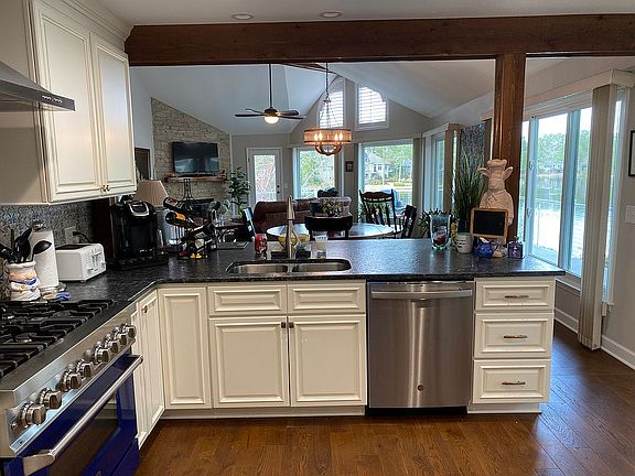 Kitchen into open floorplan