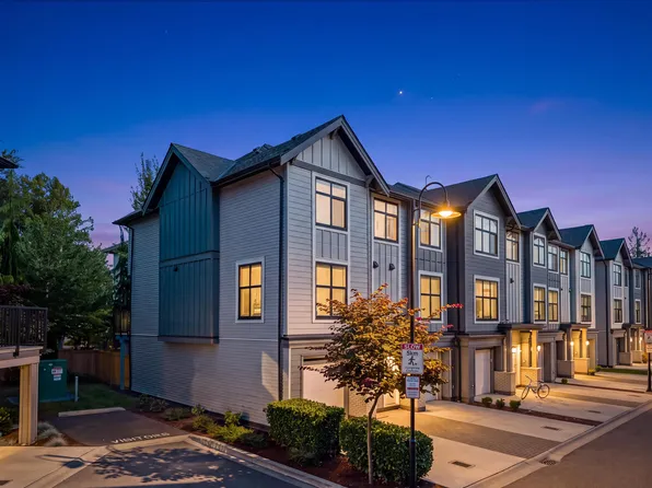 2267 McKenzie Rd #301, Abbotsford, BC V2S 4A1