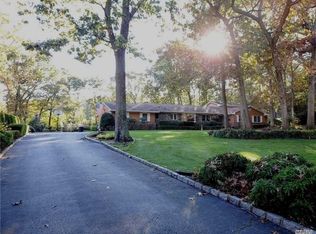 9 Midvale Ct, East Northport, NY 11731