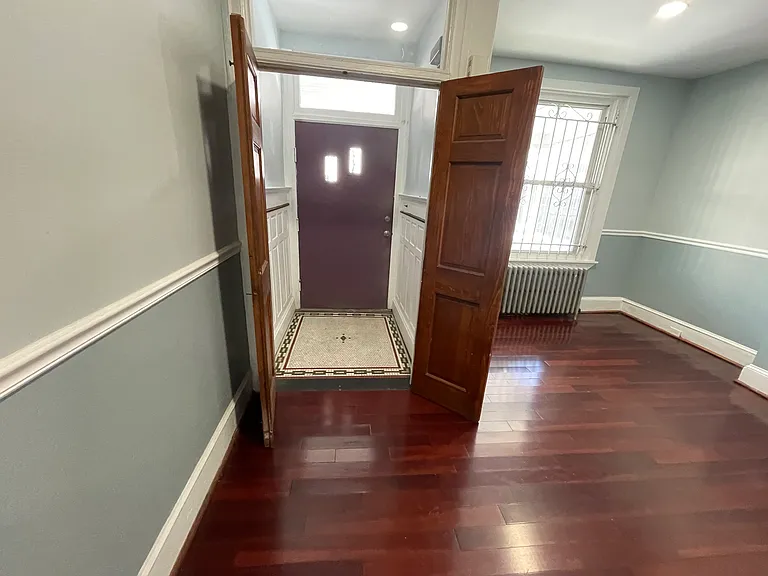 2302 W Montgomery Ave — Photo 11