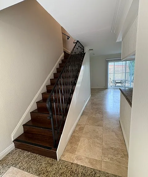 2558 Orange Ave #B2 — Photo 16