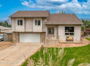 94 Bristlecone Ct, Parachute, CO 81635
