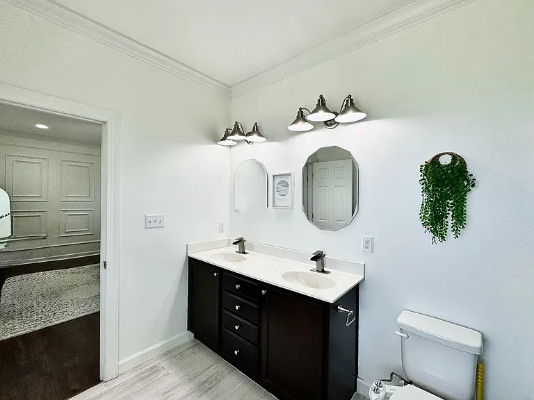 1123 W Ocean View Ave — Photo 40