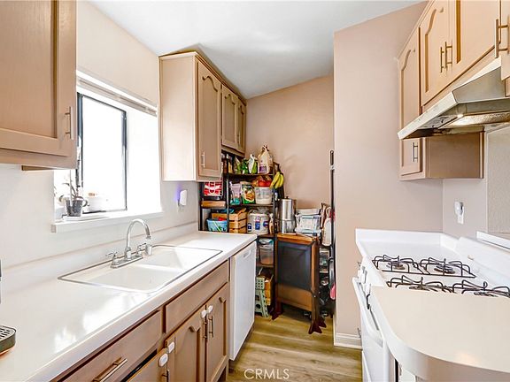 4th image of 9505 Arlington Ave APT 17
