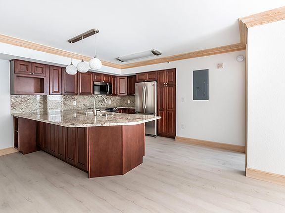 3rd image of 1801 N Flagler Dr APT 329