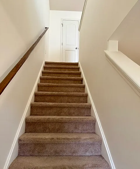 168 Columbia Dr — Photo 9