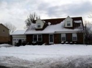 7353 Pickway Dr, Cincinnati, OH 45233