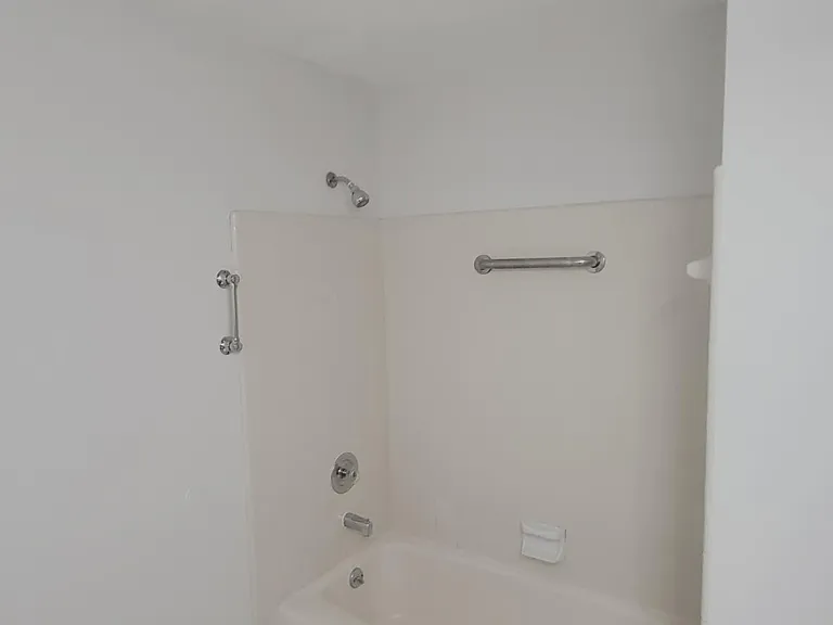 301 Hickory Pl — Photo 28