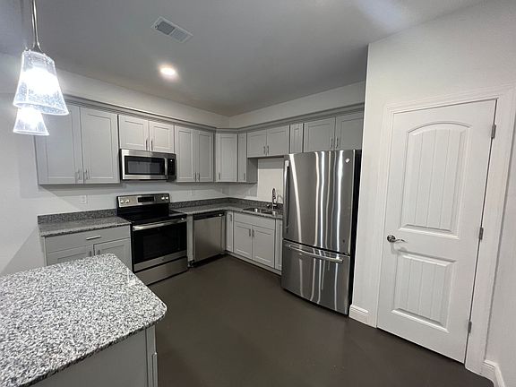 3rd image of 3760 Patriot Pkwy Unit 3-T