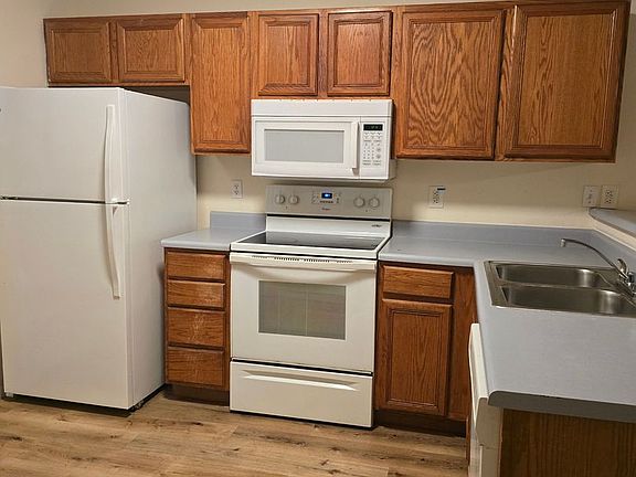 5th image of 4311-4313 Caleb Ct