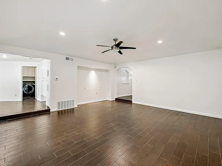 1702 Colony Creek Dr — Photo 7