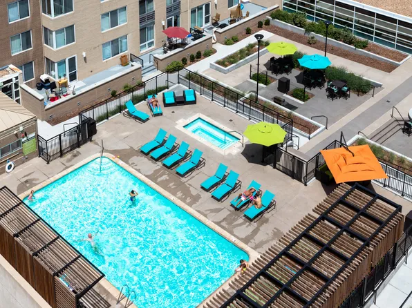 300 East 17th Apartments