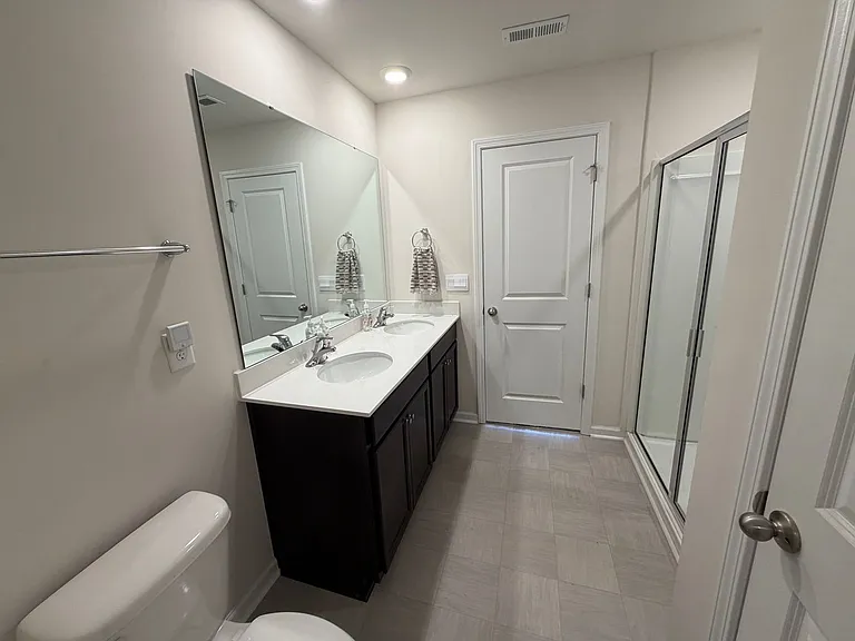220 Roper St — Photo 22