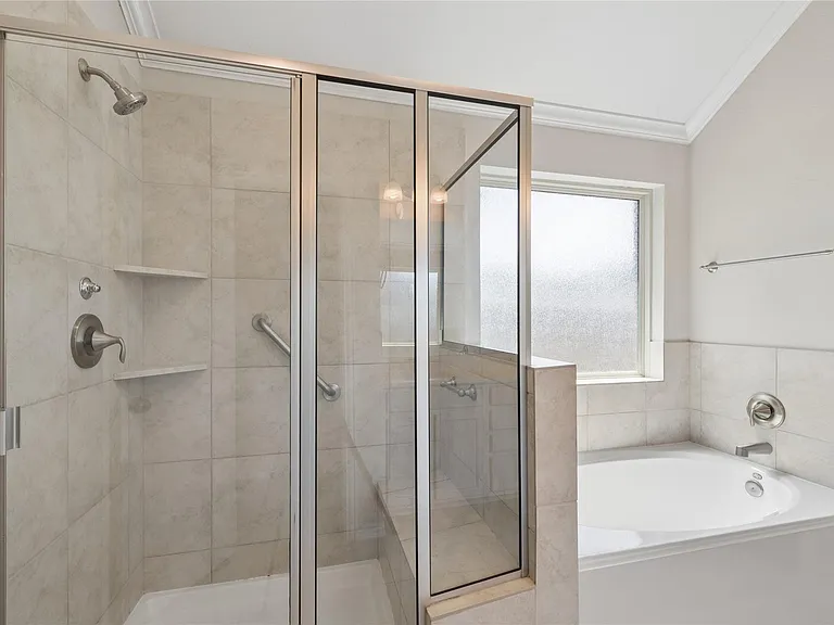 2357 Old Stone Dr — Photo 18