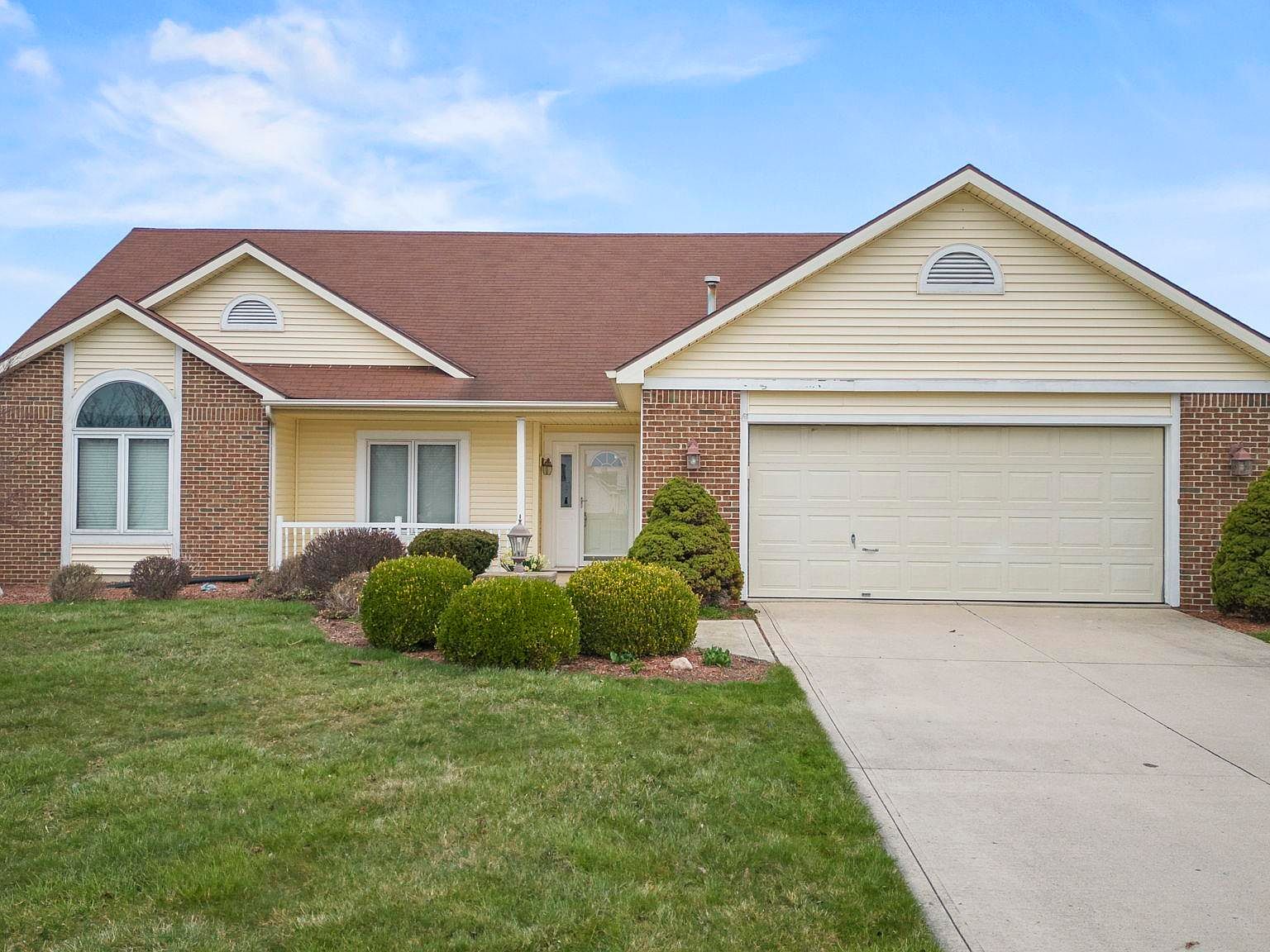 3722 Shadow Creek Dr, Fort Wayne, IN 46818 Zillow