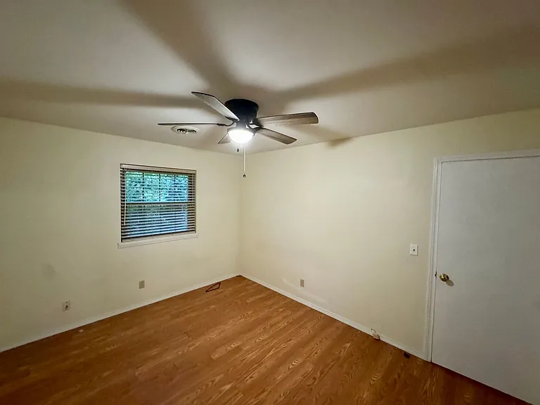 19 Gore Ln — Photo 8