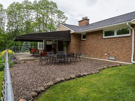 Kohler Awning, Fenced Patio