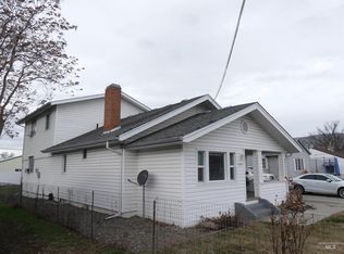 1132 11th St, Clarkston, WA 99403