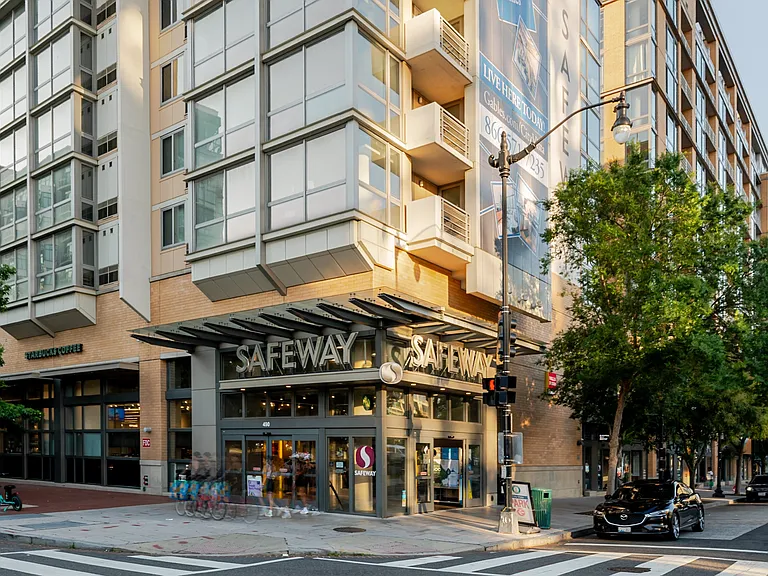460 New York Ave NW #501 — Photo 9