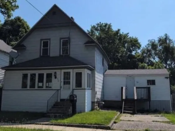 402 Edwin Ave, Kalamazoo, MI 49048