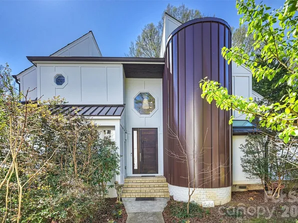 13730 Capriole Ln, Matthews, NC 28105