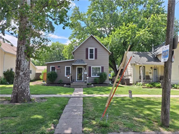 245 E Dunham Ave, Des Moines, IA 50315