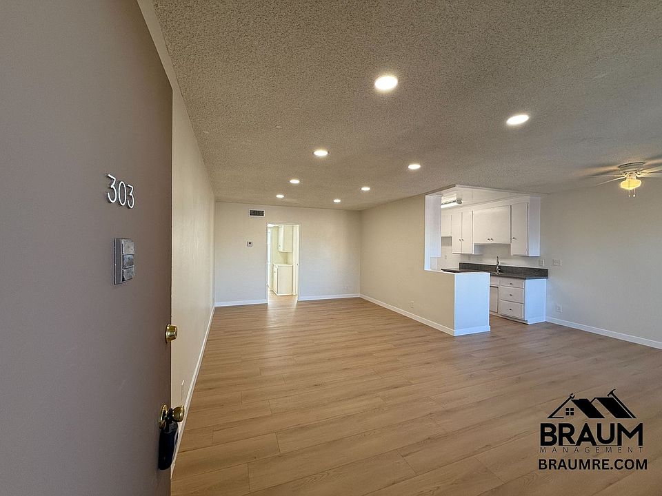 1st image of 6039 Whitsett Ave APT 303