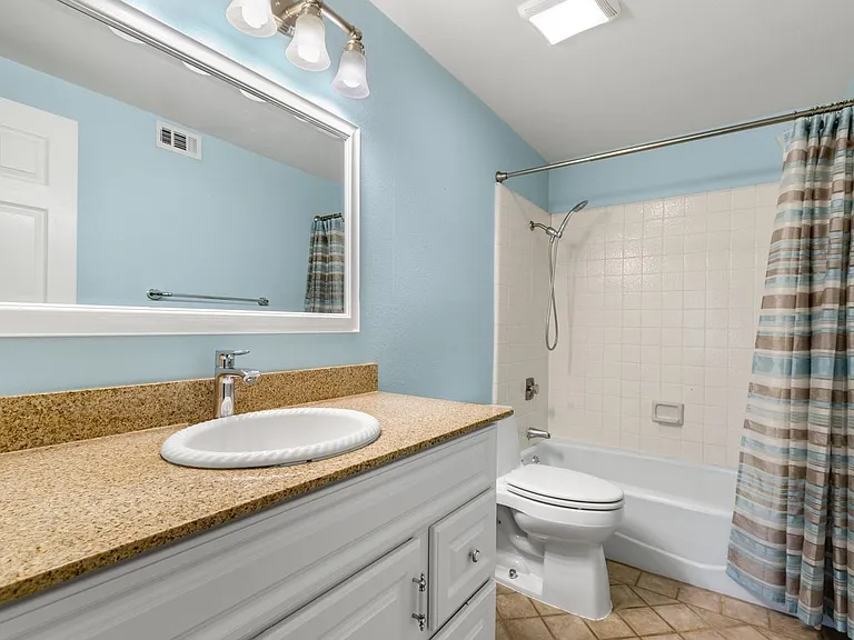 1517 Uppingham Dr — Photo 11