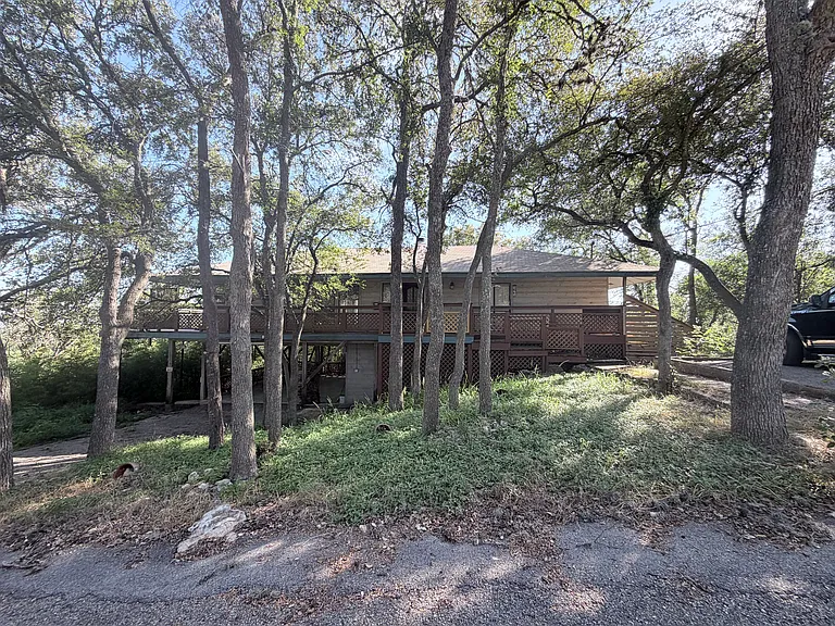 811 Furman Ave — Photo 1