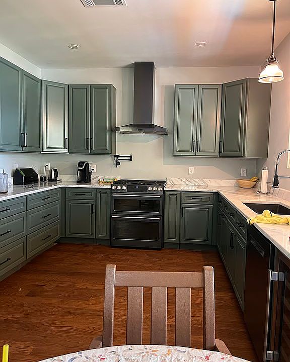 2nd image of 455 Lake Holley Cir