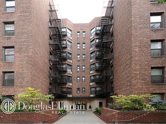 4th image of 330 E 70th St APT 4K