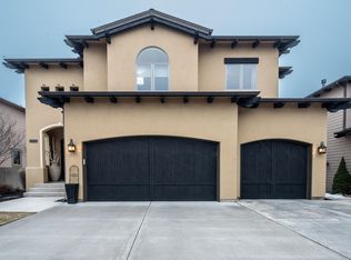 60978 Woods Valley Pl, Bend, OR 97702