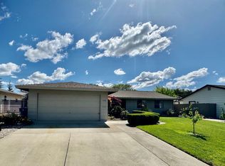 1390 Debbie Ln, Yuba City, CA 95993
