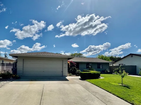 1390 Debbie Ln, Yuba City, CA 95993