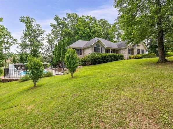 117 Trillium Ln, Madison, NC 27025