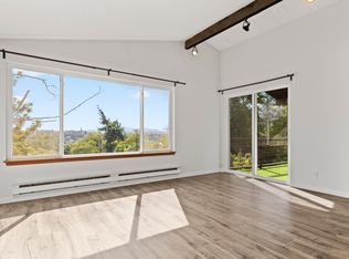 1706 16th Ave S #3A, Seattle, WA 98144