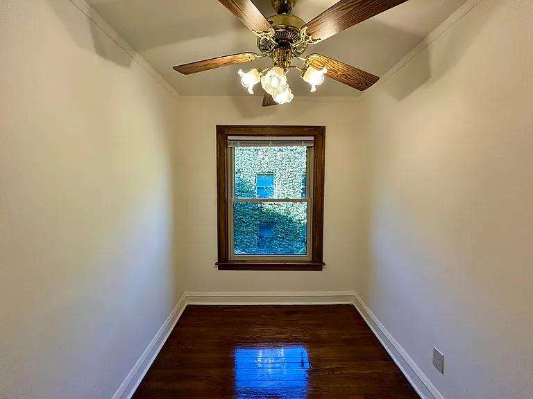 520 W Belden Ave — Photo 44