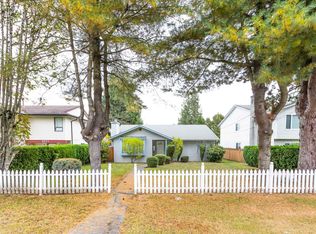 9820 156th St, Surrey, BC V3R 4L3