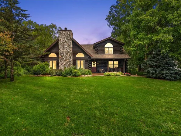 2380 W Shore Dr, Trufant, MI 49347